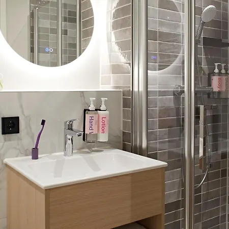 Numa Coolsingel Апарт-отель 4*