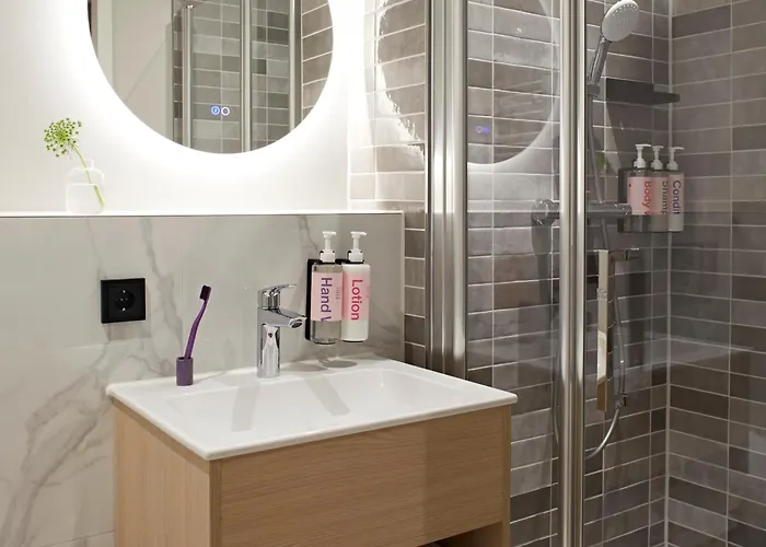 Numa Coolsingel Aparthotel 4*