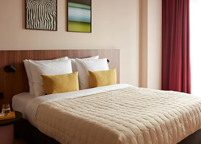 Numa Coolsingel Апарт-отель 4*