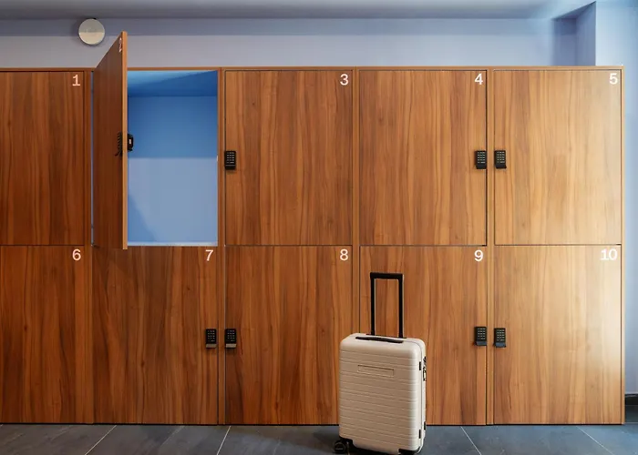 Numa Coolsingel 4* Роттердам