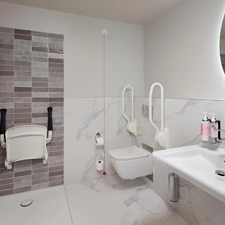 Numa Coolsingel 아파트호텔 4*